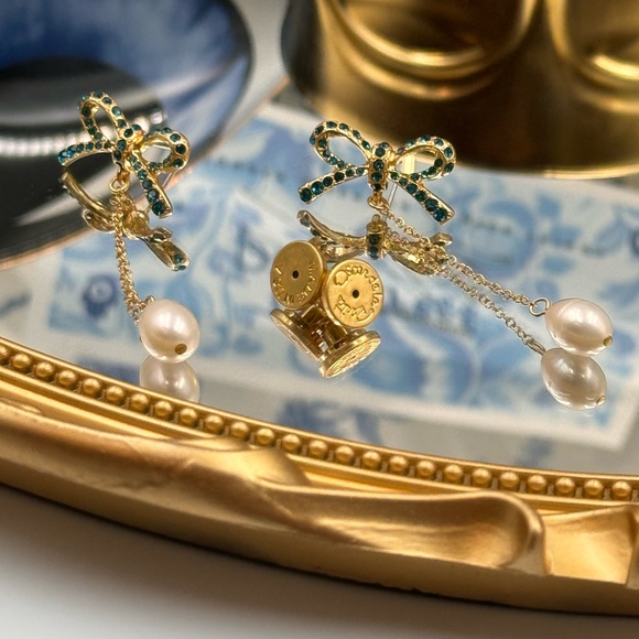 🆕 OSCAR DE LA RENTA 🧿 NWOT Swarovski Blue Crystal Bow Pearl Drop Earrings - Picture 8 of 15